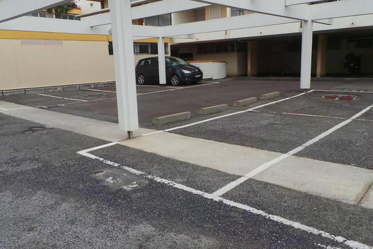 F2 Entier Canet Vue Mer // Balcon + Parking ภายนอก รูปภาพ